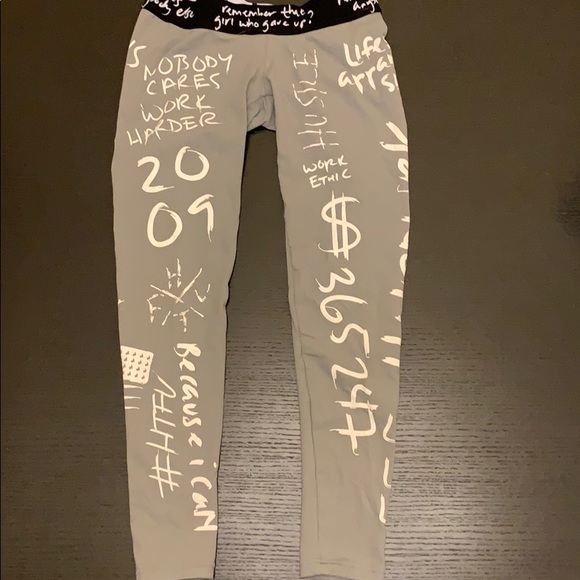 Workout leggings - Picture 2 of 3